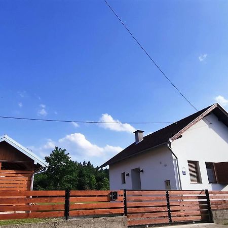 Holiday Home Little House On Papuk Slatinski Drenovac Dış mekan fotoğraf